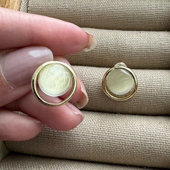 Silver 925 Stud Earrings - Picture 3 of 3